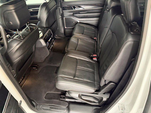 Used 2024 Jeep Wagoneer 4WD image 25