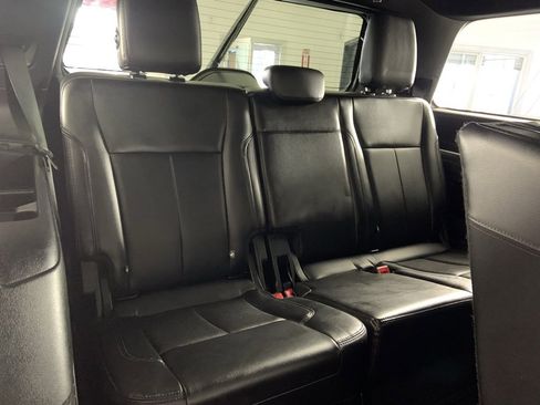 Used 2019 Ford Expedition XLT w/ Equipment Group 202A image 22