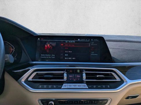 Used 2021 BMW X7 xDrive40i image 11