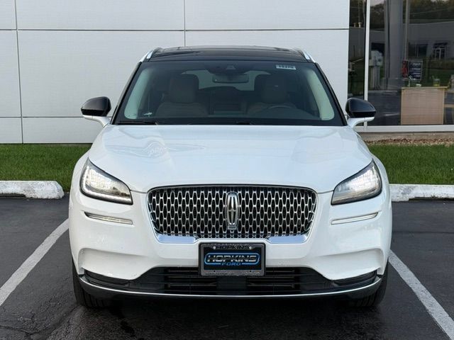 Used 2022 Lincoln Corsair AWD w/ Premium Package image 3