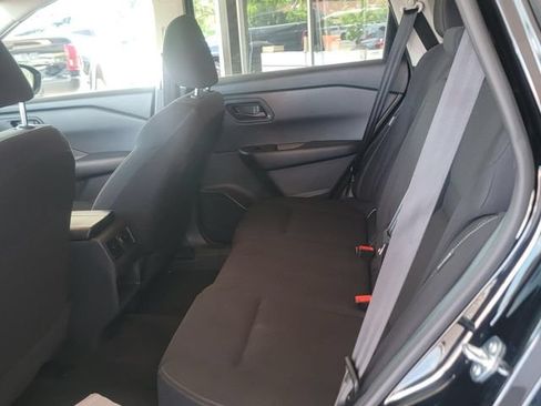 Used 2024 Nissan Rogue S FWD image 13
