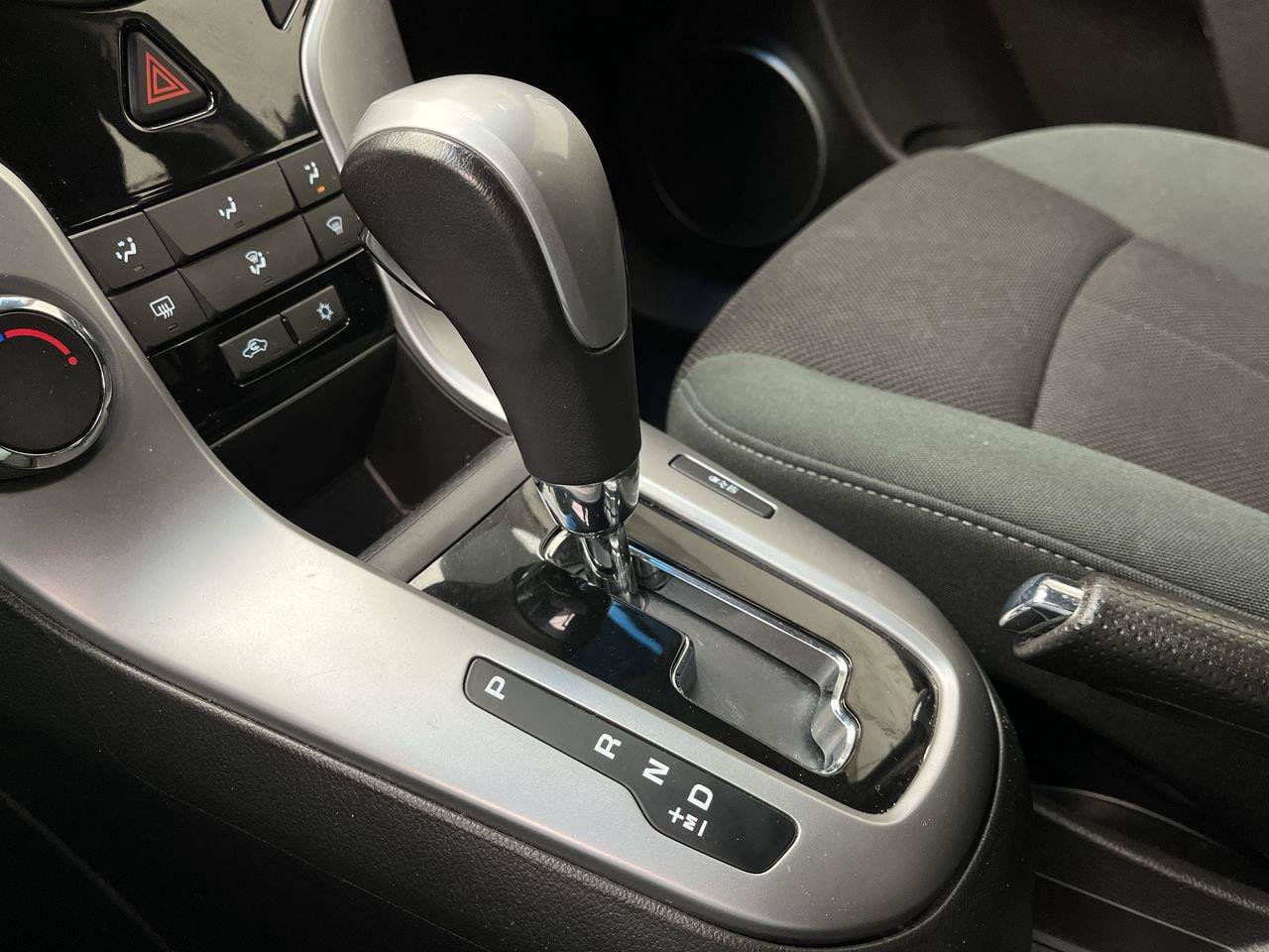 Used 2011 Chevrolet Cruze LT FWD image 17
