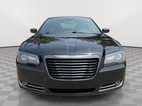 Used 2014 Chrysler 300 S AWD/4WD image 2