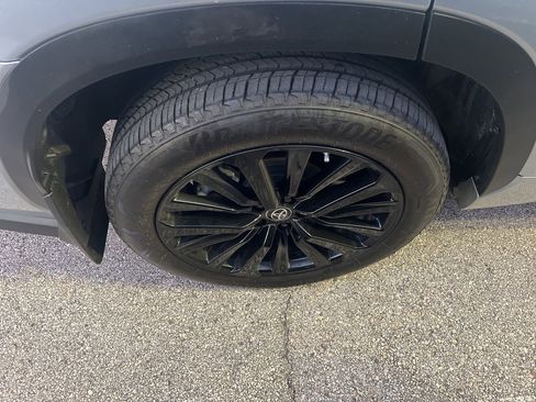 Used 2023 Toyota Highlander XSE image 16