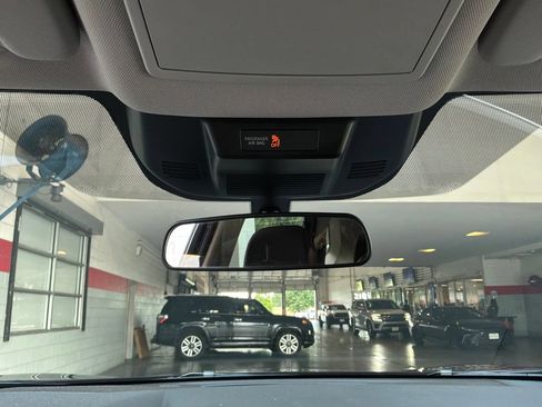 Used 2026 Nissan Rogue SV FWD image 18