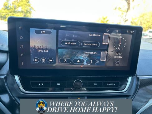 Used 2025 Nissan Altima 2.5 SR w/ SR Premium Package image 17