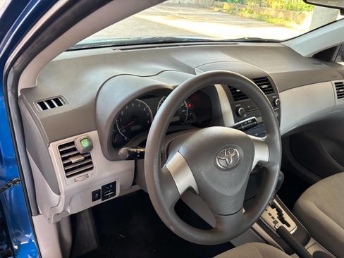 Used 2010 Toyota Corolla LE FWD image 14