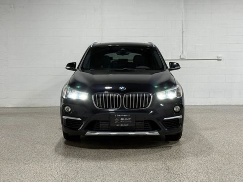 Used 2019 BMW X1 xDrive28i w/ Convenience Package AWD/4WD image 3