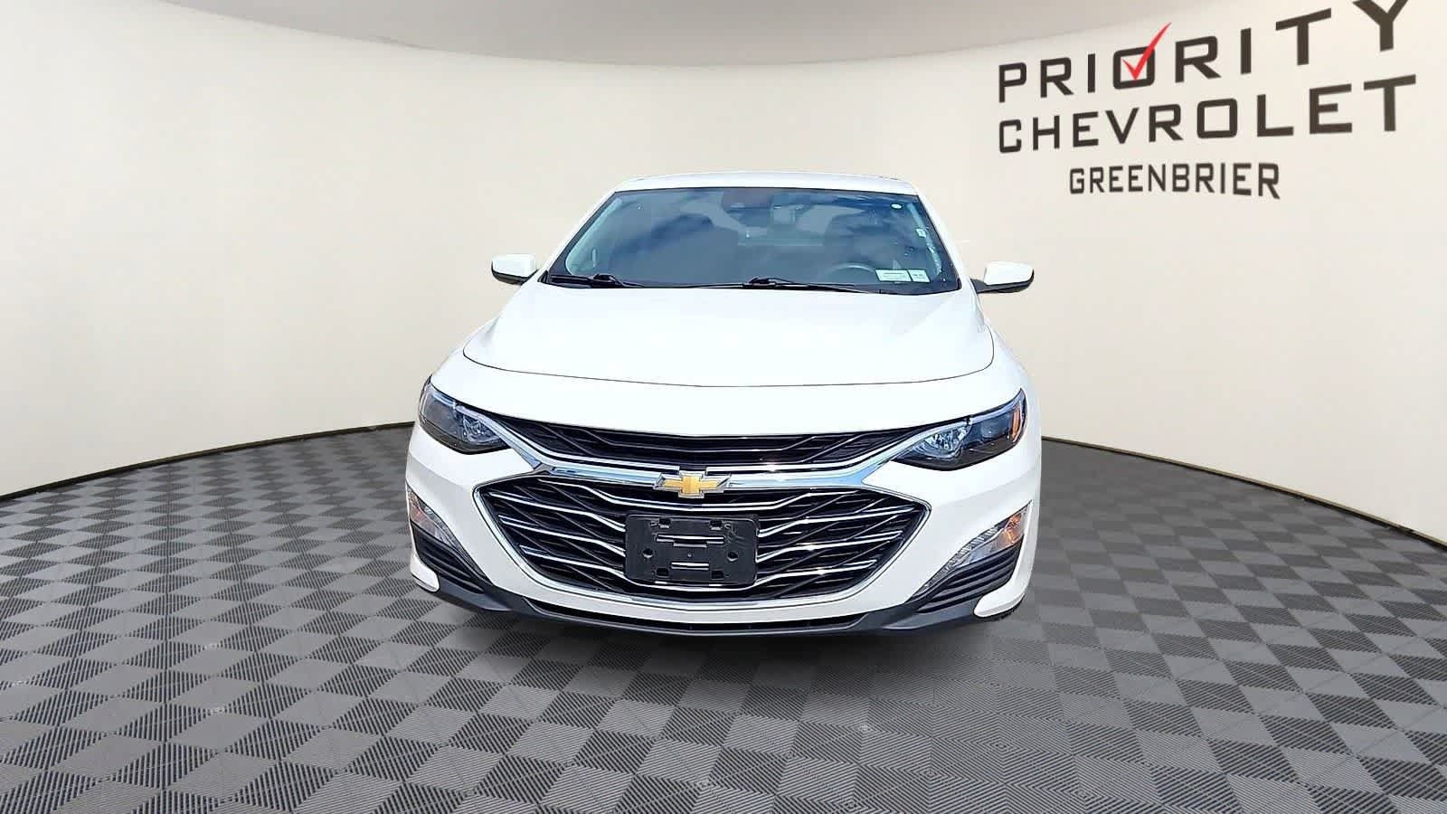 Used 2023 Chevrolet Malibu LT FWD image 3