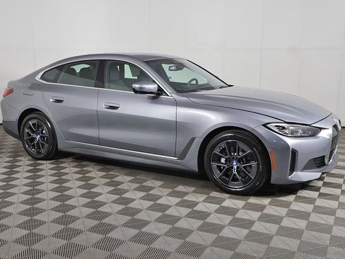 Used 2023 BMW i4 eDrive40 RWD image 16