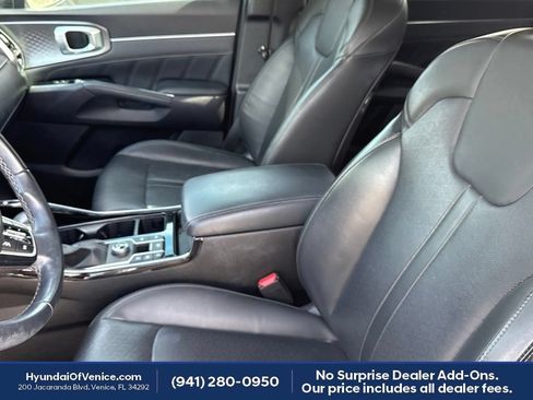 Used 2021 Kia Sorento SX FWD image 2