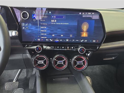 Used 2025 Chevrolet Blazer EV RS image 18