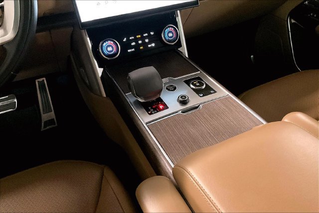 Certified 2023 Land Rover Range Rover SE AWD/4WD image 19