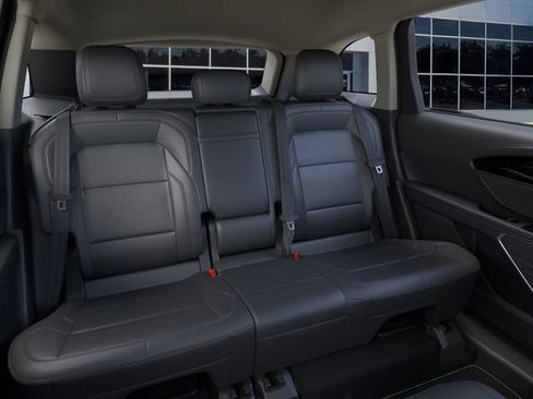 New 2026 Lincoln Nautilus Premier image 11