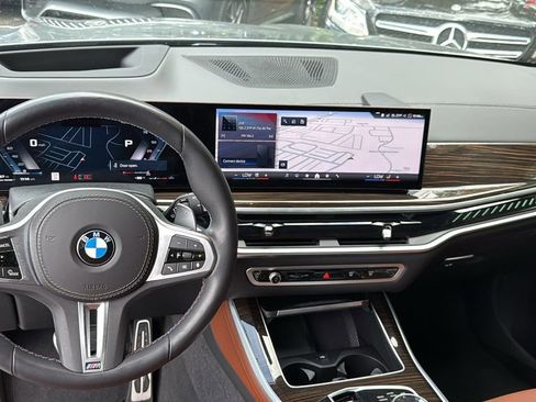 Used 2024 BMW X5 M60i AWD/4WD image 27