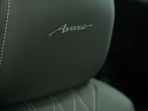 Used 2023 Buick Envision Avenir AWD/4WD image 23
