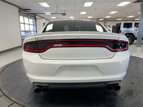 Used 2015 Dodge Charger R/T w/ Plus Group RWD image 7