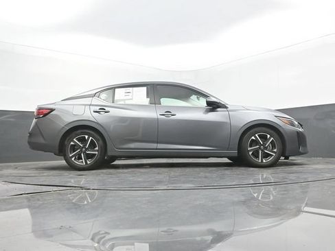 Used 2024 Nissan Sentra SV FWD image 60