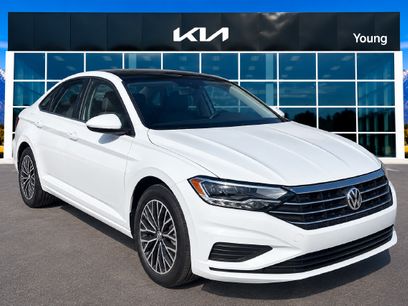 Used 2019 Volkswagen Jetta SE w/ Cold Weather Package