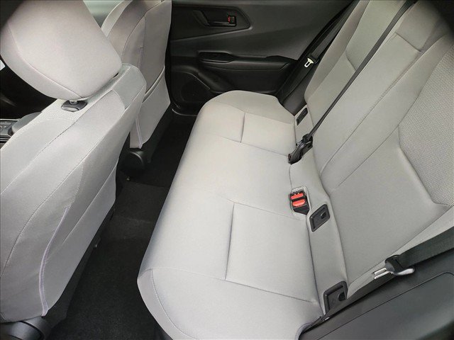 New 2027 Toyota Prius LE FWD image 15