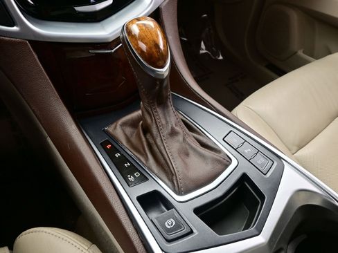 Used 2015 Cadillac SRX Luxury w/ Driver Awareness Package image 21