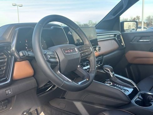 Used 2023 GMC Canyon AT4 w/ AT4 Premium Package image 12