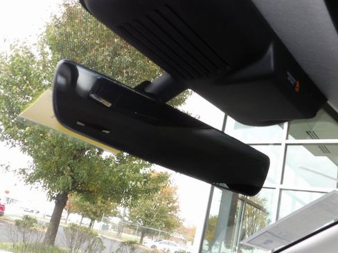 New 2025 Mitsubishi Outlander ES image 25