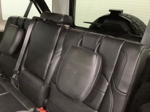 Used 2022 Jeep Wrangler Unlimited Sahara w/ Cold Weather Group image 7