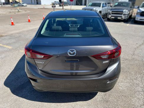 Used 2018 MAZDA MAZDA3 Sport image 6