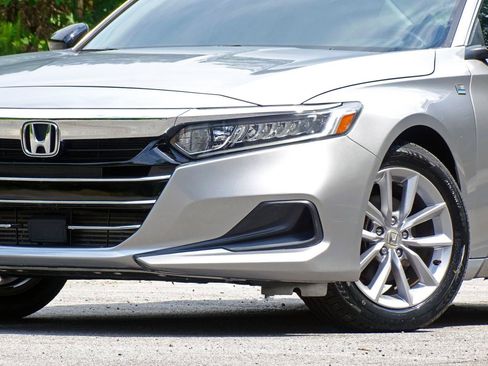 Used 2021 Honda Accord LX image 10