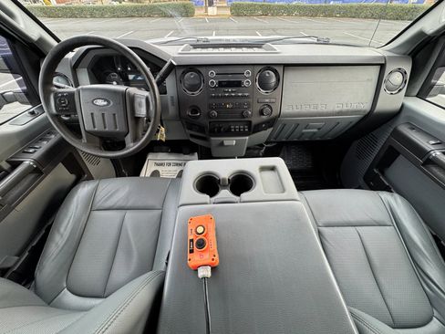 Used 2016 Ford F450 XL w/ Power Equipment Group image 17