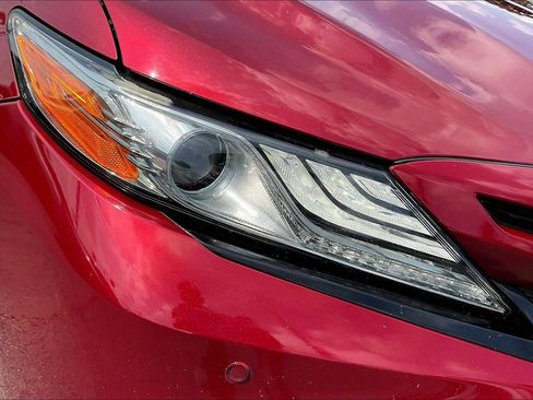 Used 2018 Toyota Camry XSE FWD image 29