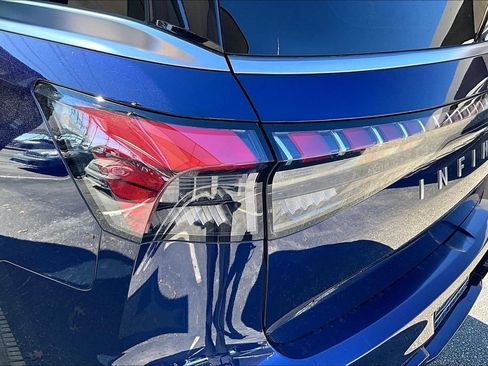 Certified 2025 INFINITI QX80 Sensory image 43