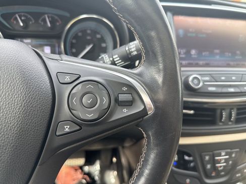 Used 2017 Buick Envision Essence image 16