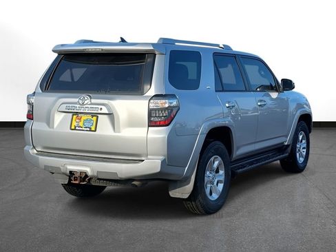 Used 2015 Toyota 4Runner SR5 Premium image 5