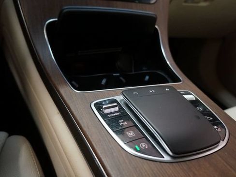 Used 2022 Mercedes-Benz GLC 300 4MATIC image 21