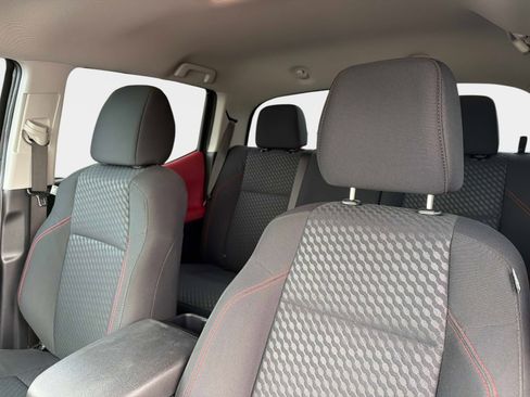 Used 2022 Toyota Tacoma SR5 w/ Technology Package image 19