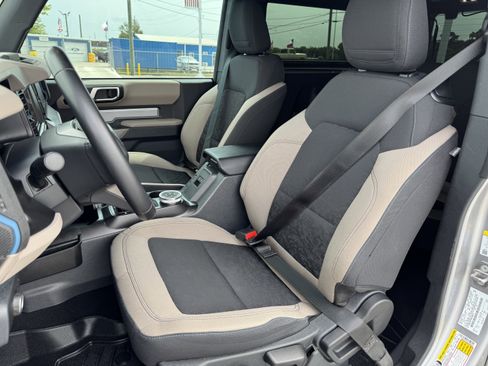 Used 2021 Ford Bronco Wildtrak image 31