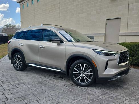 Used 2022 INFINITI QX60 Sensory w/ Cargo Package image 29