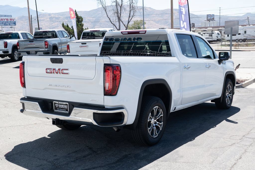 Used 2026 GMC Sierra 1500 SLT RWD image 5