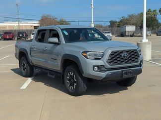 Used 2021 Toyota Tacoma TRD Off-Road w/ Technology Package video 3