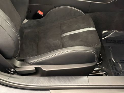 Used 2024 Toyota GR86 Premium RWD image 11