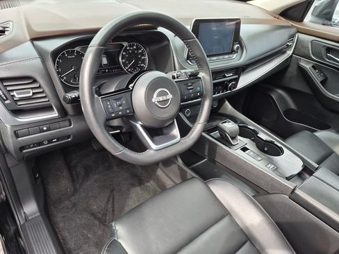 Used 2023 Nissan Rogue SV w/ SV Premium B Package FWD image 10