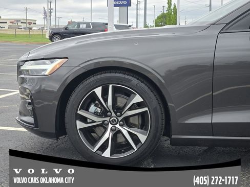 Certified 2025 Volvo S60 B5 Core FWD image 6