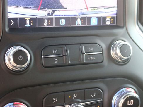 Used 2021 GMC Sierra 1500 AT4 w/ AT4 Value Package AWD/4WD image 25