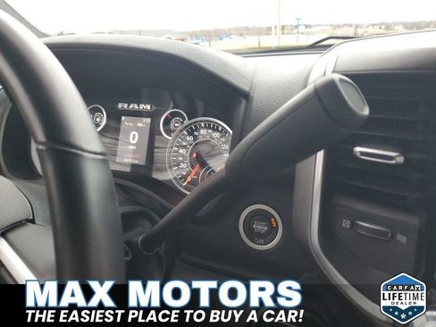 Used 2024 RAM 3500 Big Horn w/ Towing Technology Group image 34