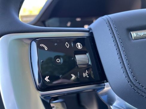 New 2025 Land Rover Range Rover SE image 13
