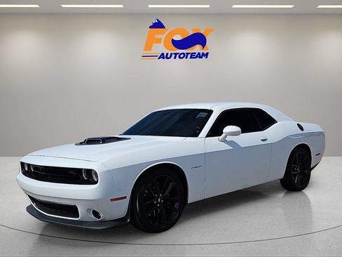 Used 2022 Dodge Challenger R/T w/ Shaker Package RWD image 1
