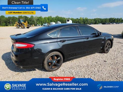 Used 2015 Ford Fusion SE w/ Equipment Group 201A FWD image 4
