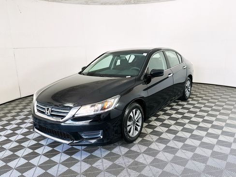 Used 2013 Honda Accord LX image 7